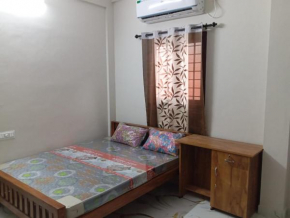 The Bunkhouse Lodge & Hostel